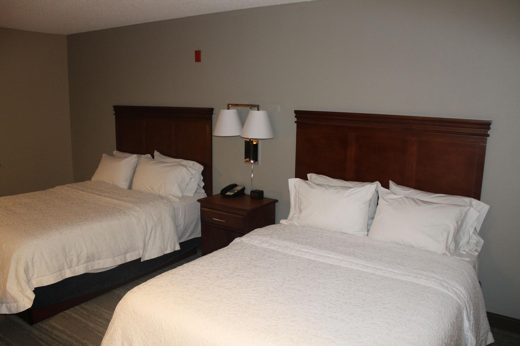 Hampton Inn Gloucester Extérieur photo