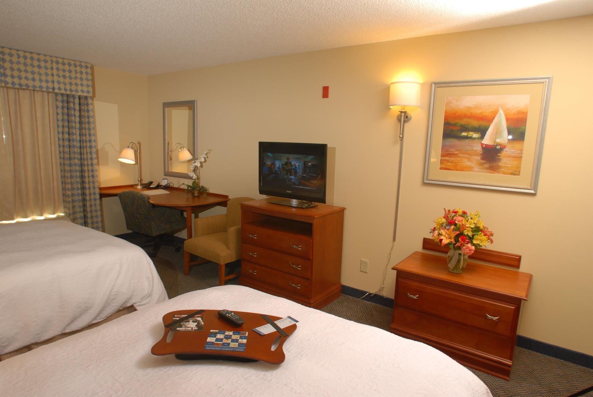 Hampton Inn Gloucester Extérieur photo
