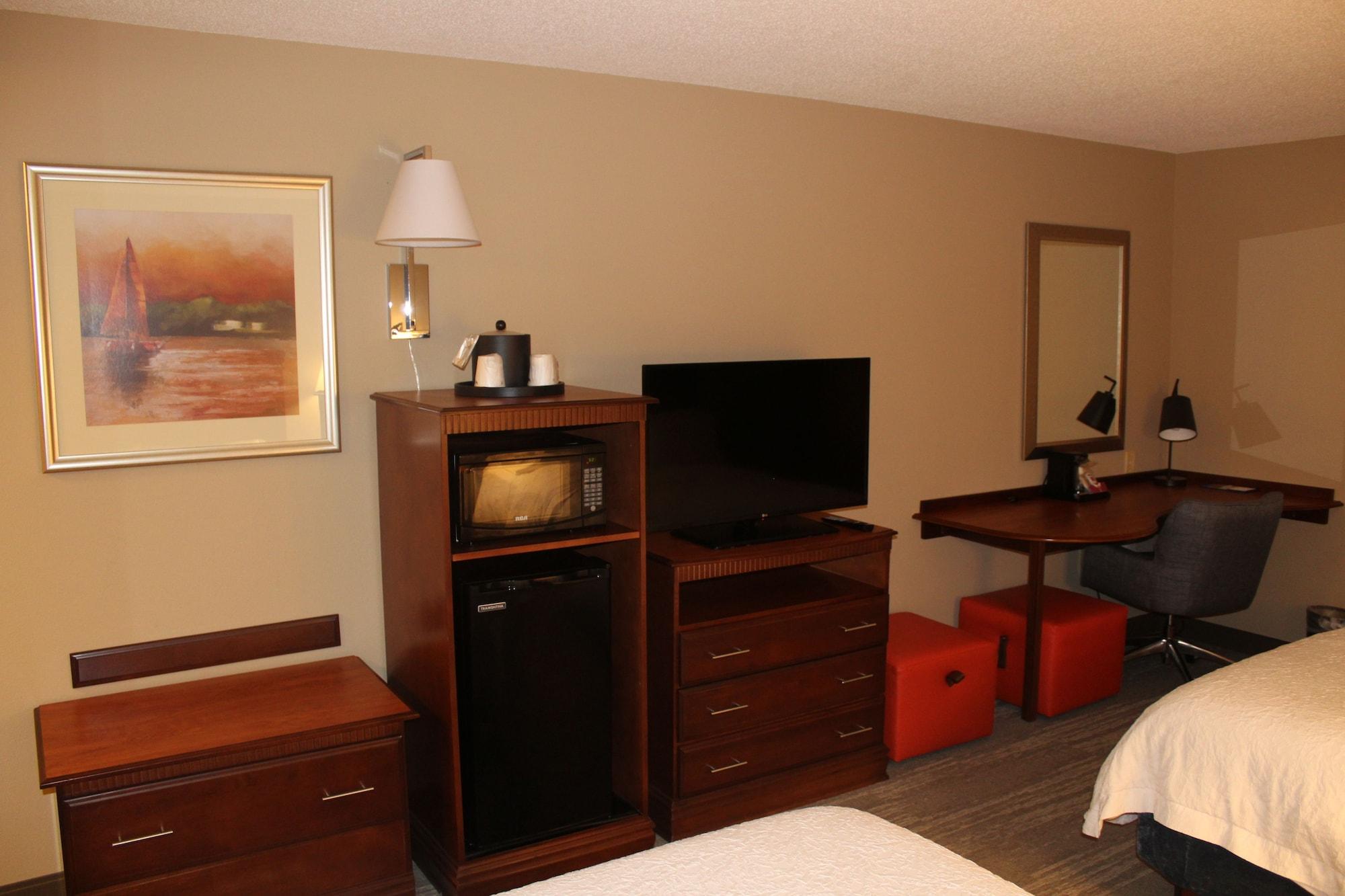 Hampton Inn Gloucester Extérieur photo