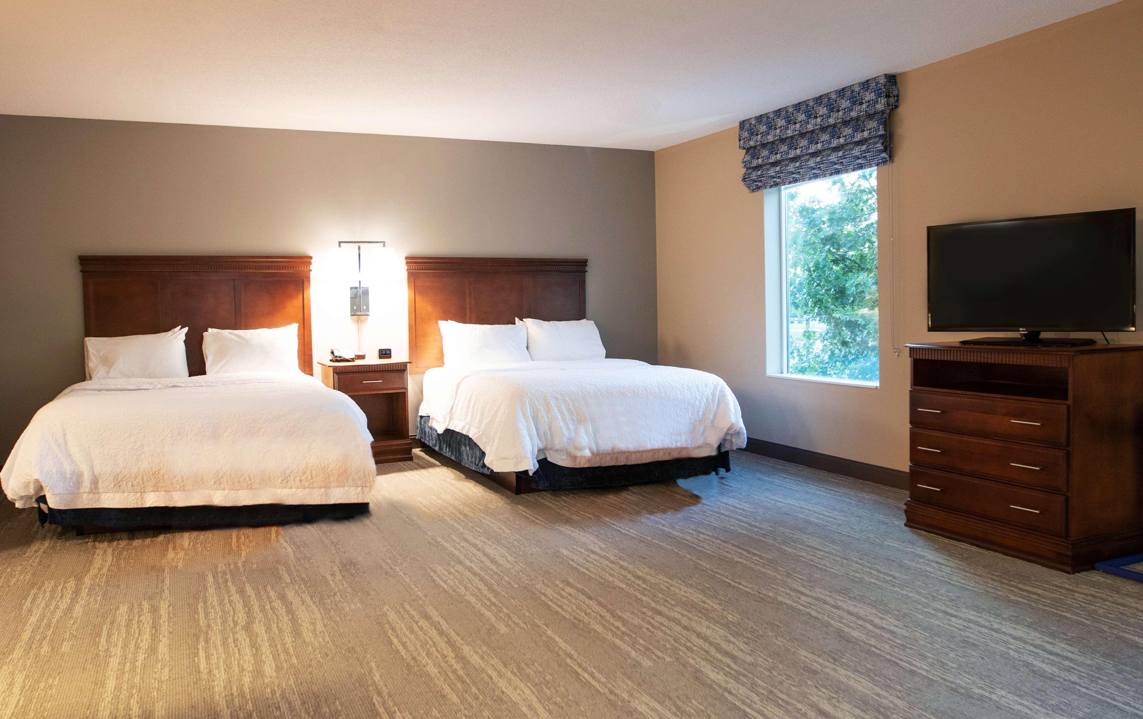 Hampton Inn Gloucester Extérieur photo