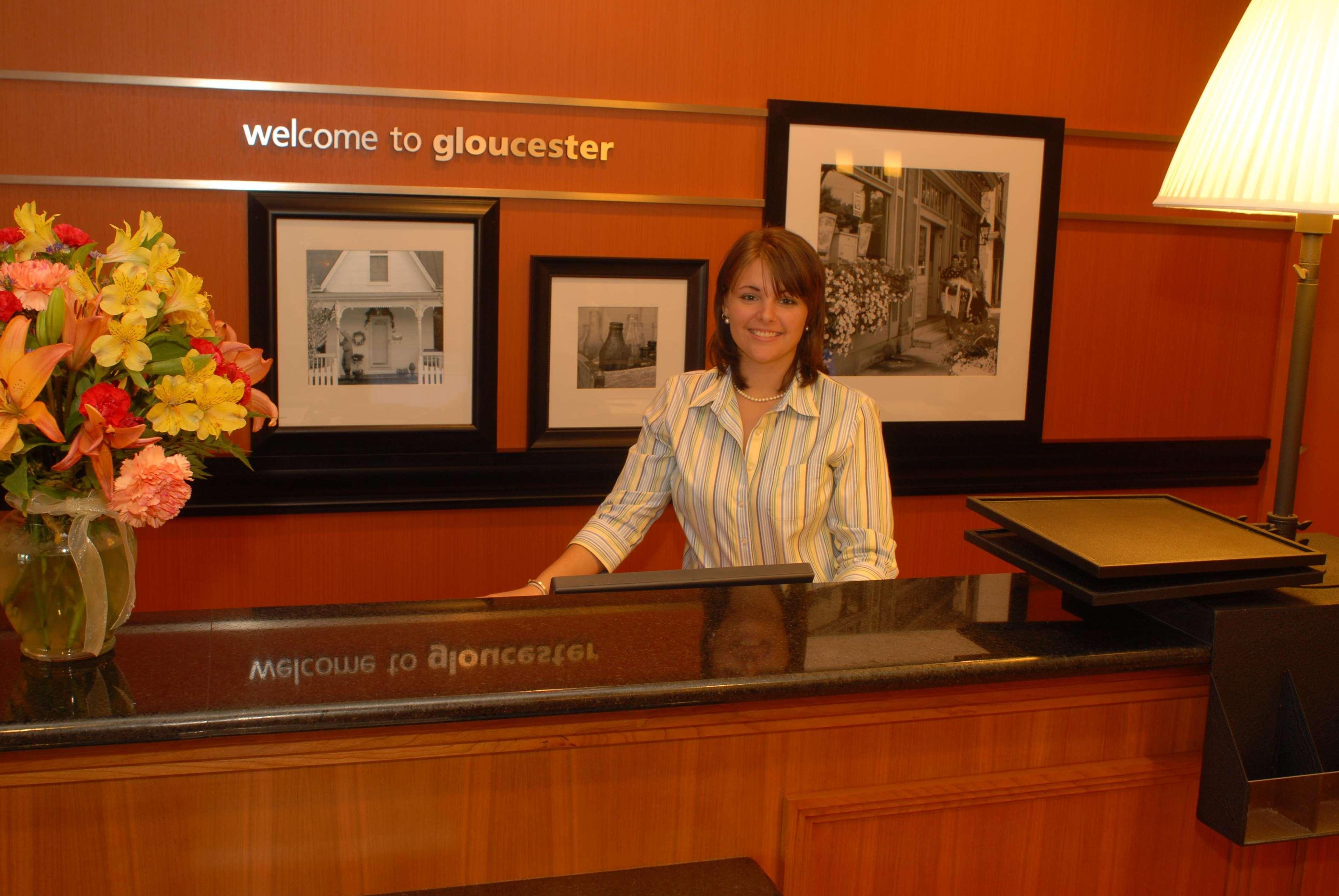 Hampton Inn Gloucester Extérieur photo