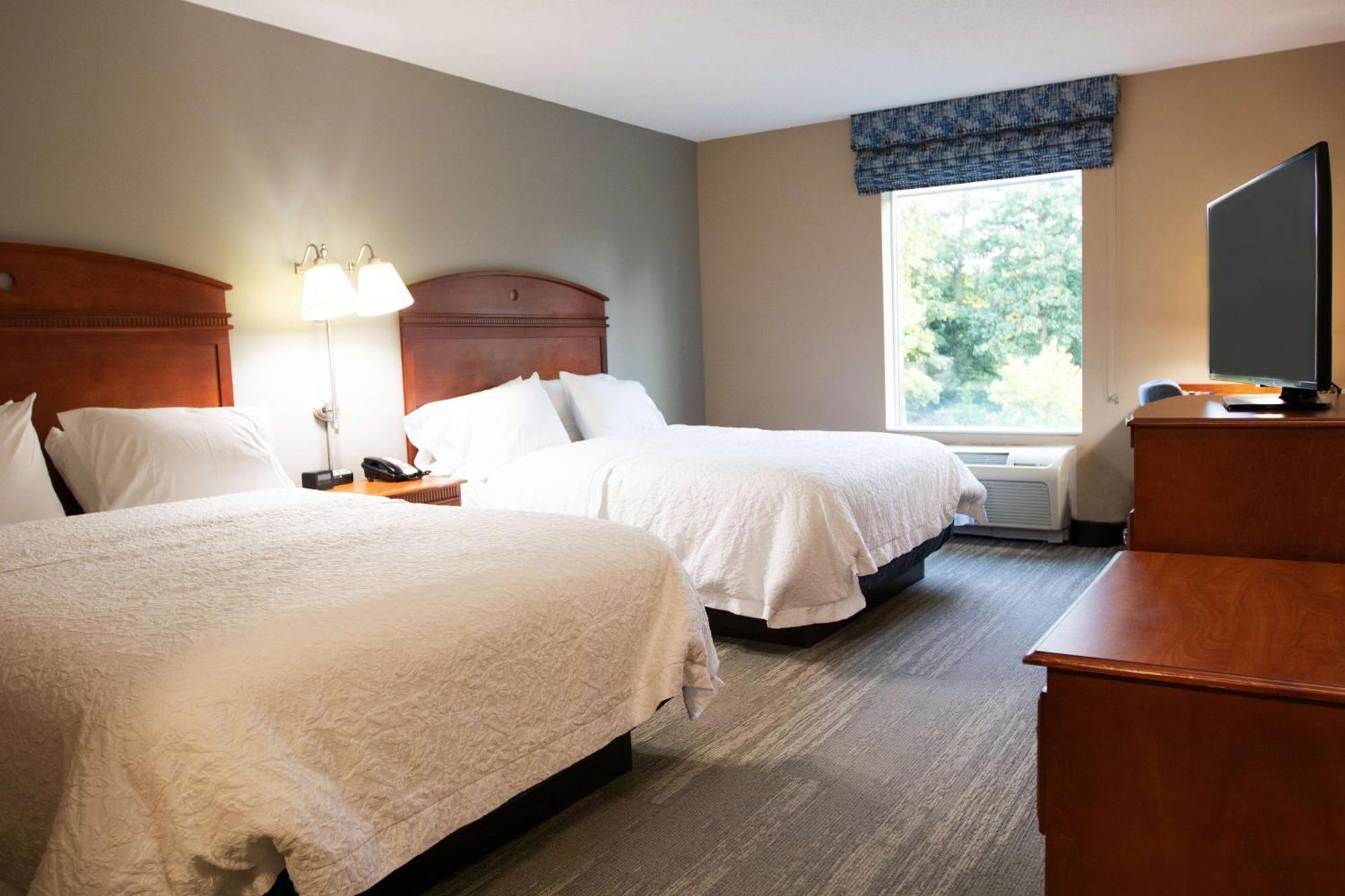 Hampton Inn Gloucester Extérieur photo