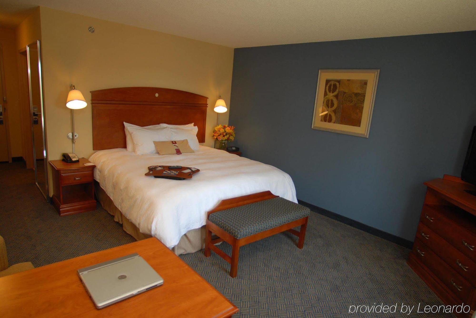 Hampton Inn Gloucester Extérieur photo